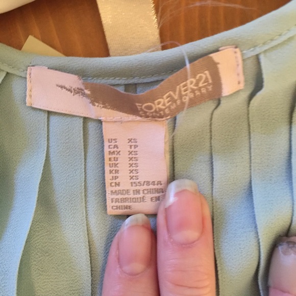 ❌CLEARANCE❌ Forever 21 Chiffon dress, NWT - Picture 6 of 8